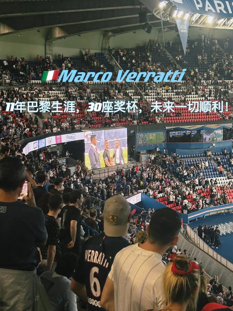 展示着青春